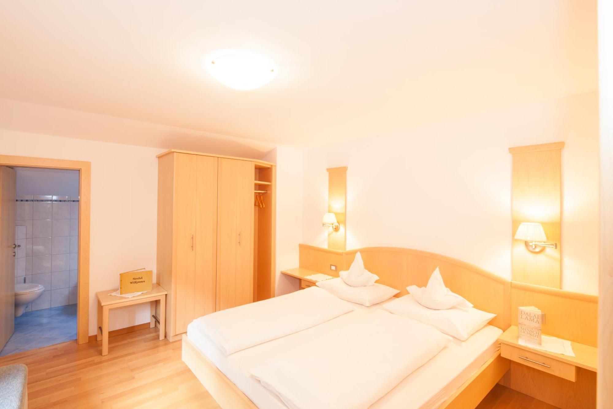 Appartements Kirchtalhof Lana Eksteriør billede